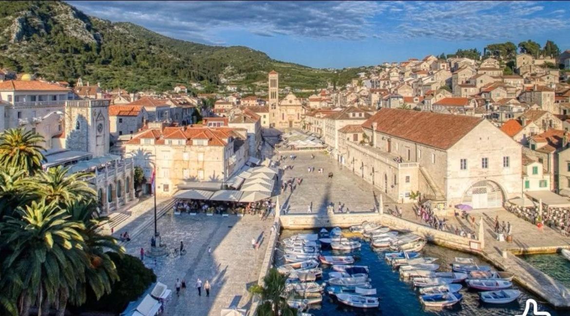 Apartment Bozo Hvar Town Eksteriør bilde