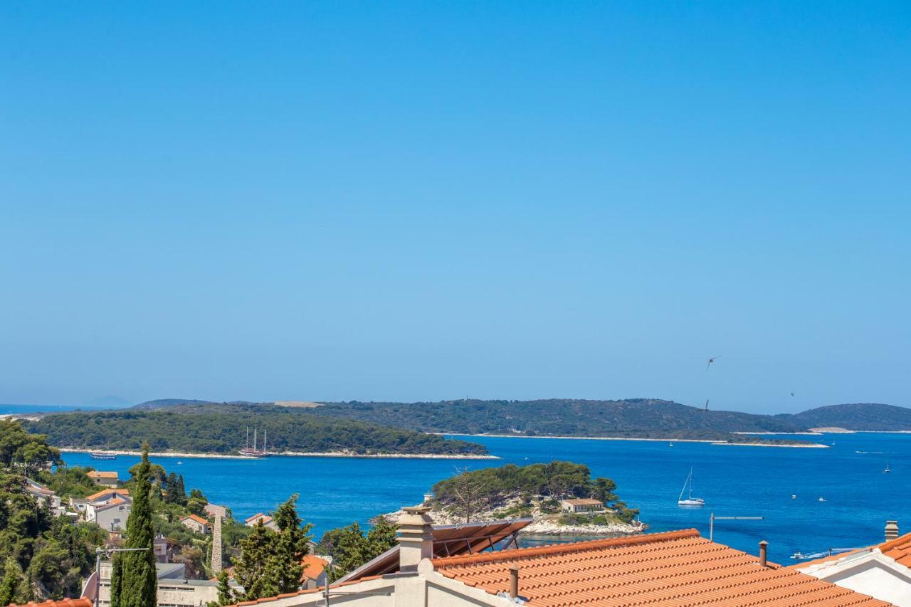 Apartment Bozo Hvar Town Eksteriør bilde
